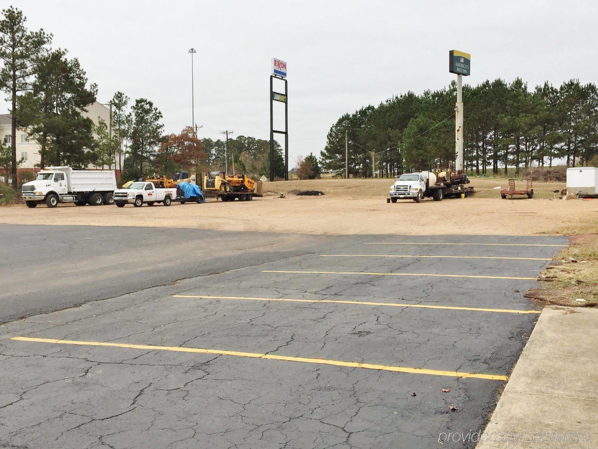 Americas Best Value Inn - Brookhaven Bagian luar foto