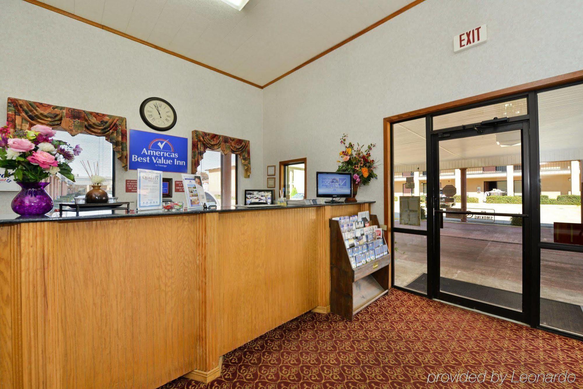 Americas Best Value Inn - Brookhaven Bagian luar foto