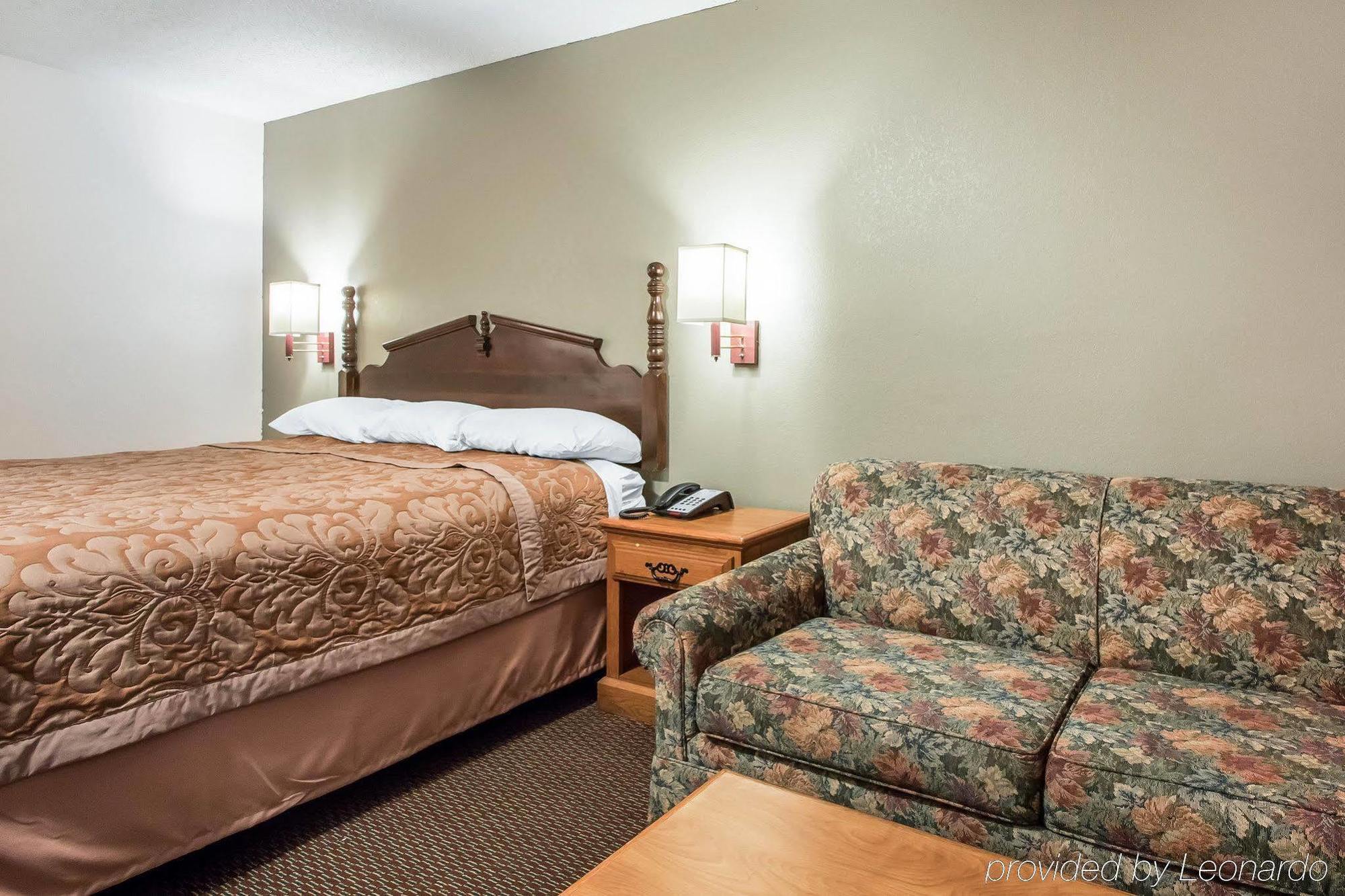 Americas Best Value Inn - Brookhaven Bagian luar foto
