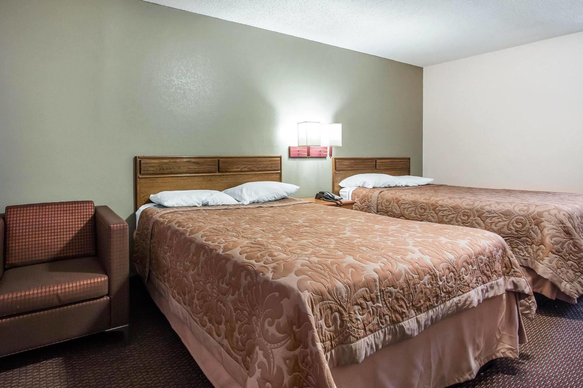 Americas Best Value Inn - Brookhaven Bagian luar foto